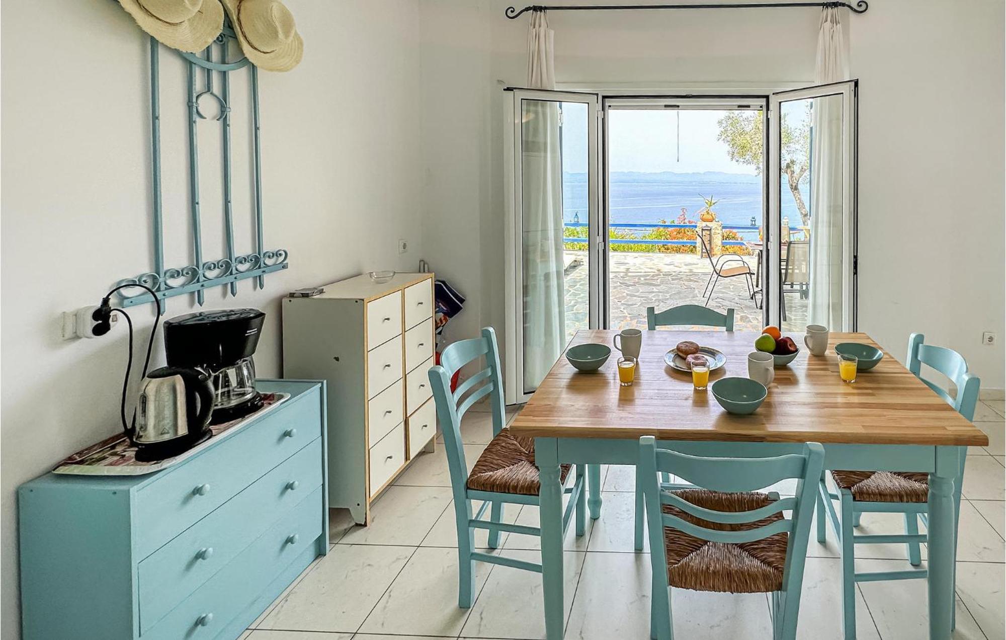 2 Bedroom Lovely Home In Kalamata Exteriér fotografie
