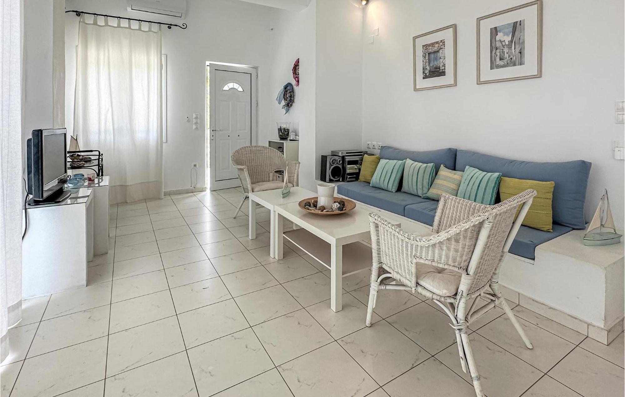 2 Bedroom Lovely Home In Kalamata Exteriér fotografie